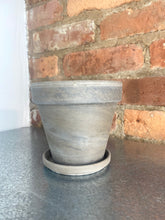 Load image into Gallery viewer, Basalt Terracotta Pot + Saucer 4.5&quot;
